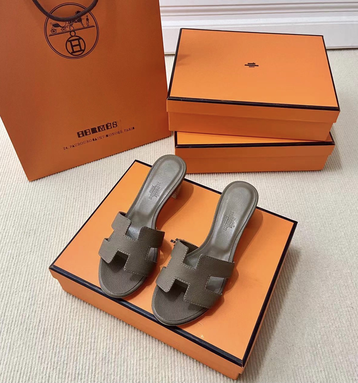 에르메스 올수공 오아시스 슬리퍼 샌들 앱송 31